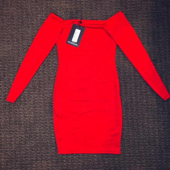 NWT Red bodycon dress - Picture 4 of 4